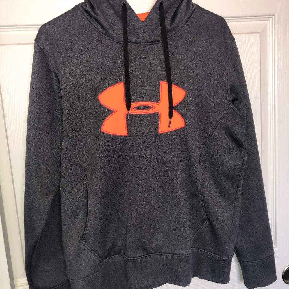 Women’s Under Armour Storm hoodie size L